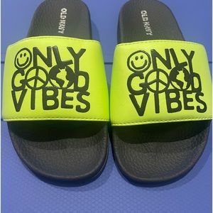 Old Navy kids sandal slides.